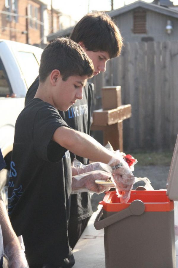 SUW Serves Food in Galveston